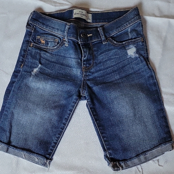 Abercrombie & Fitch Kids Blue Jeans - Picture 1 of 8